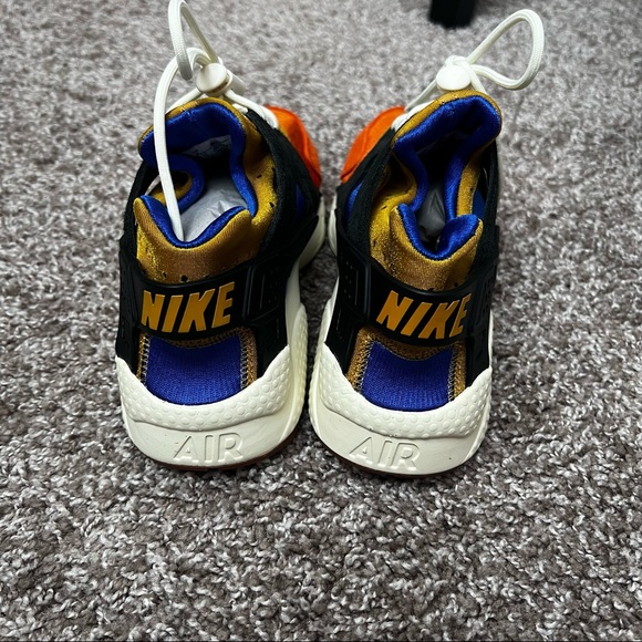 Nike Huarache - Picture 5 of 9